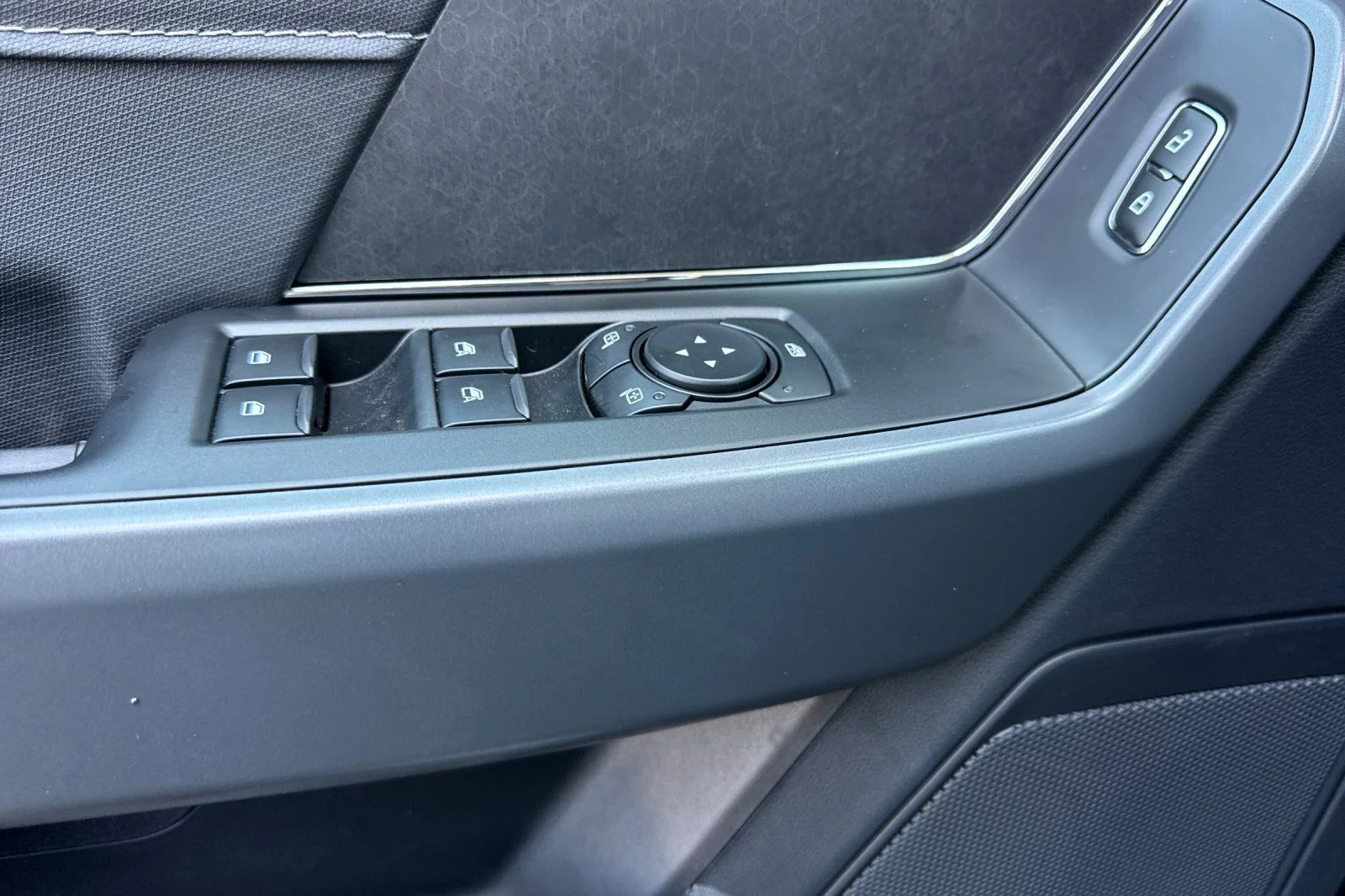 New 2026 Oxford White Ford XLT image 10