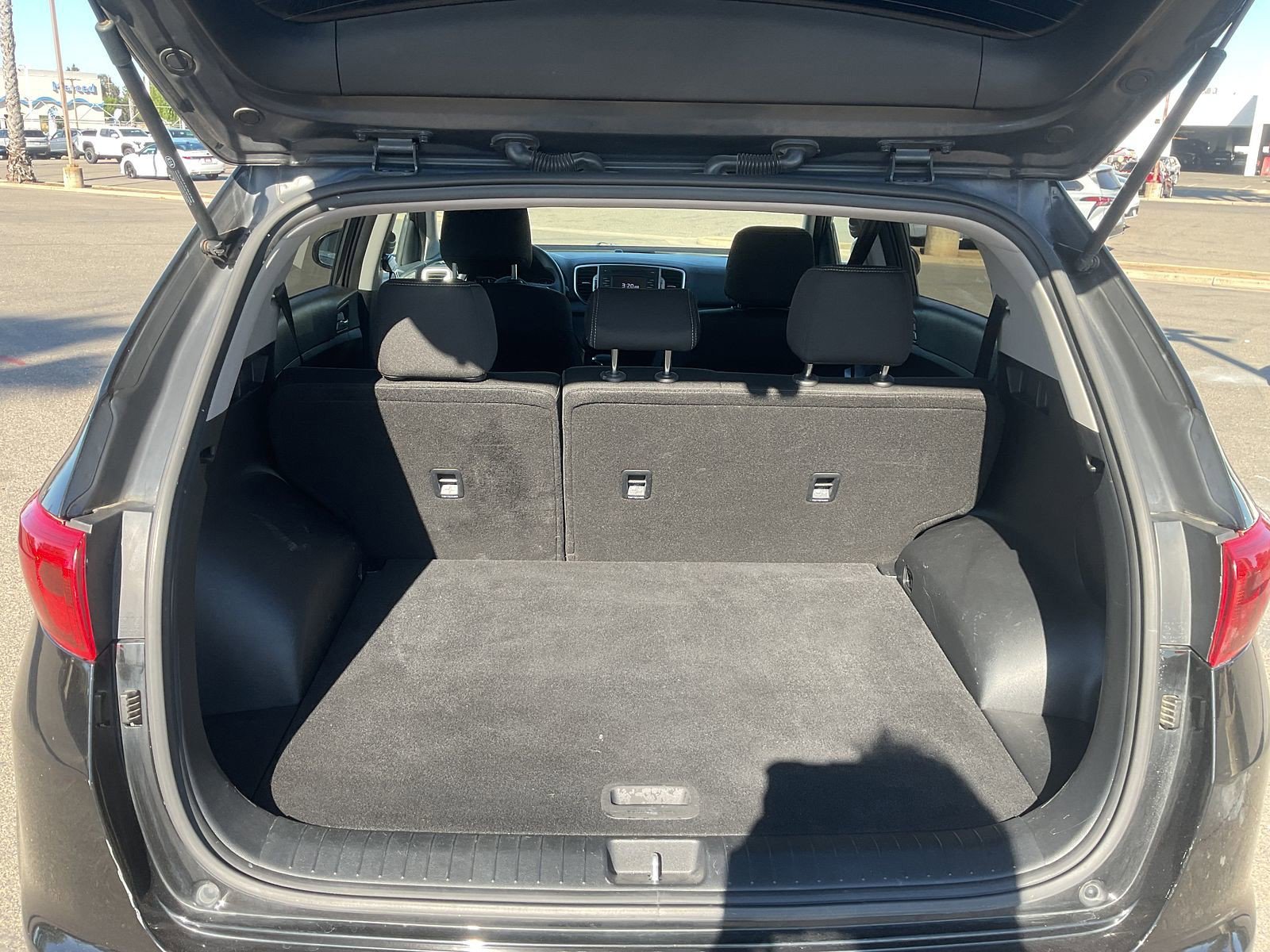 Used 2017 Black Cherry Kia LX image 9