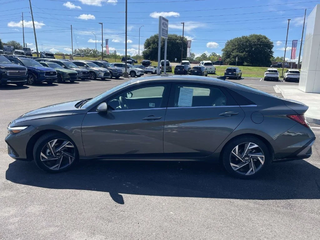 Used 2024 Gray Hyundai Limited image 6