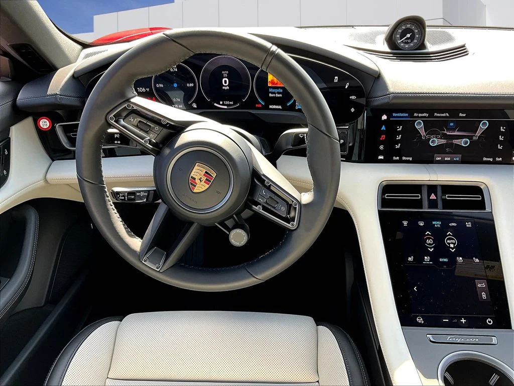 2025 Porsche Taycan Base - Photo 15