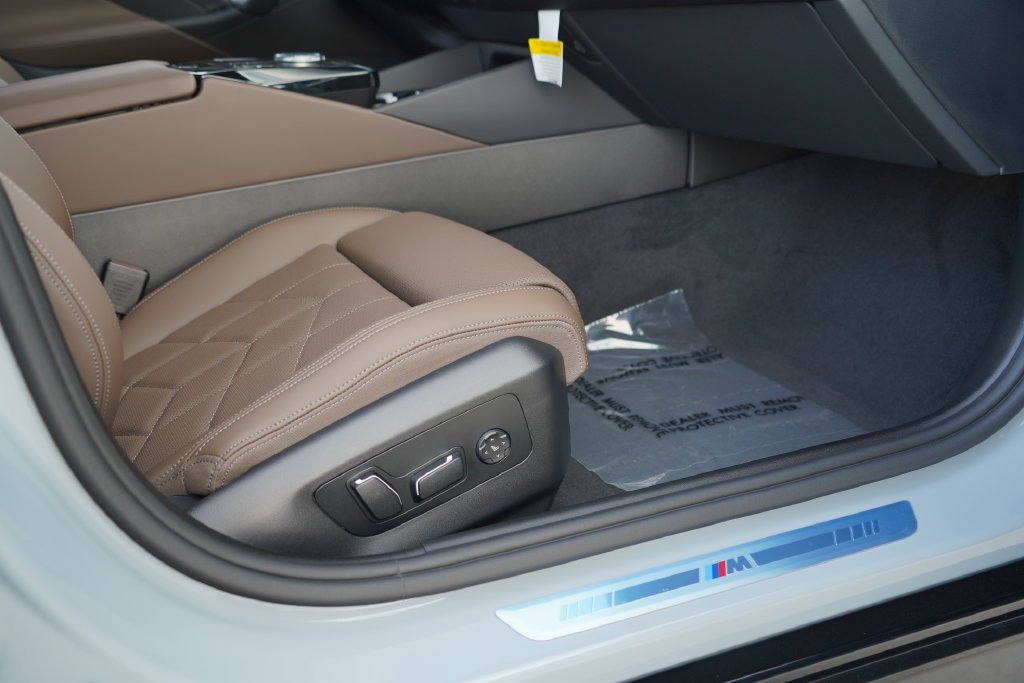 New 2027 Brooklyn Grey Metallic BMW 530i image 19