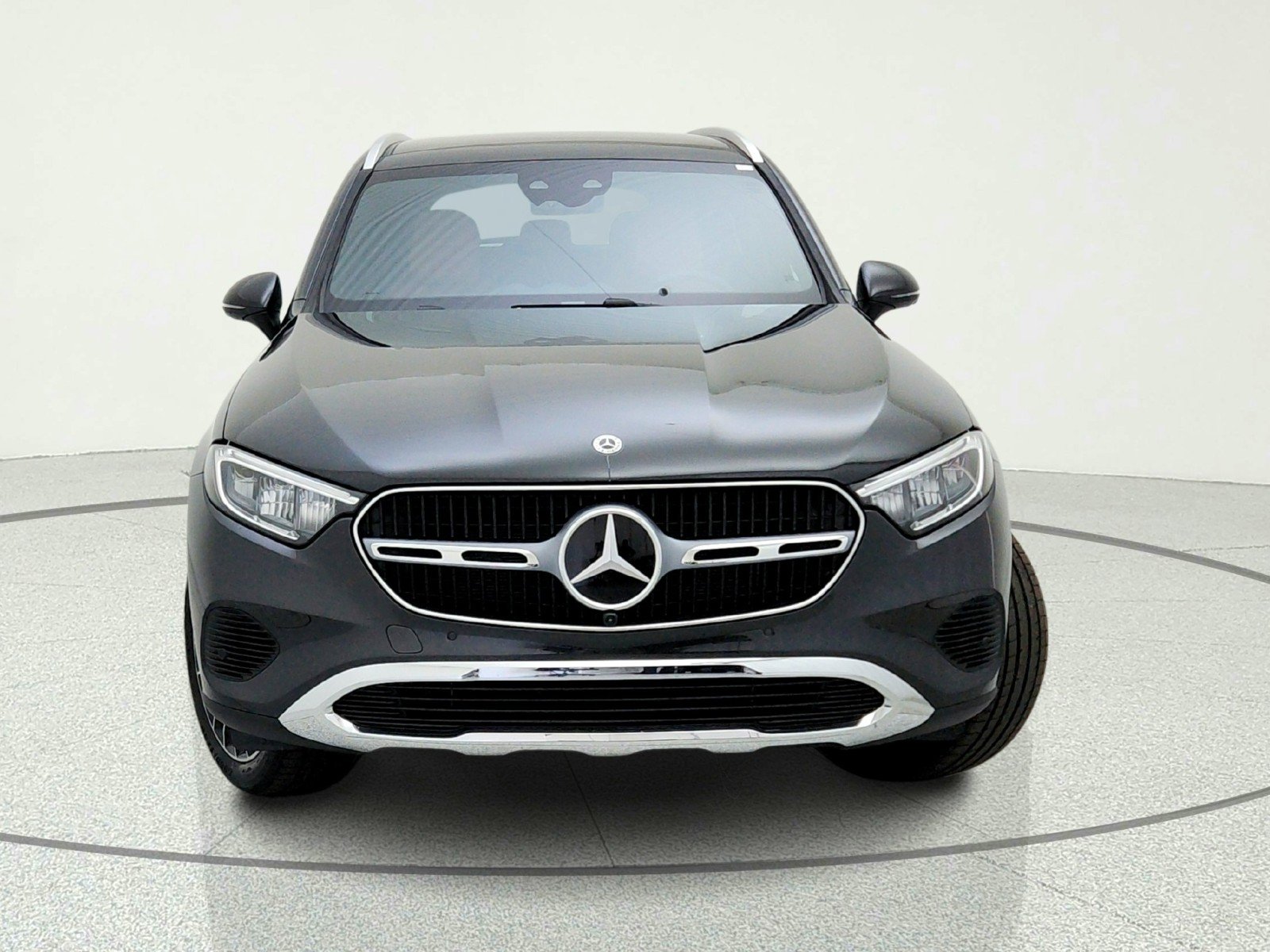 New 2026 Graphite Grey Metallic Mercedes-Benz GLC 300 SUV image 3