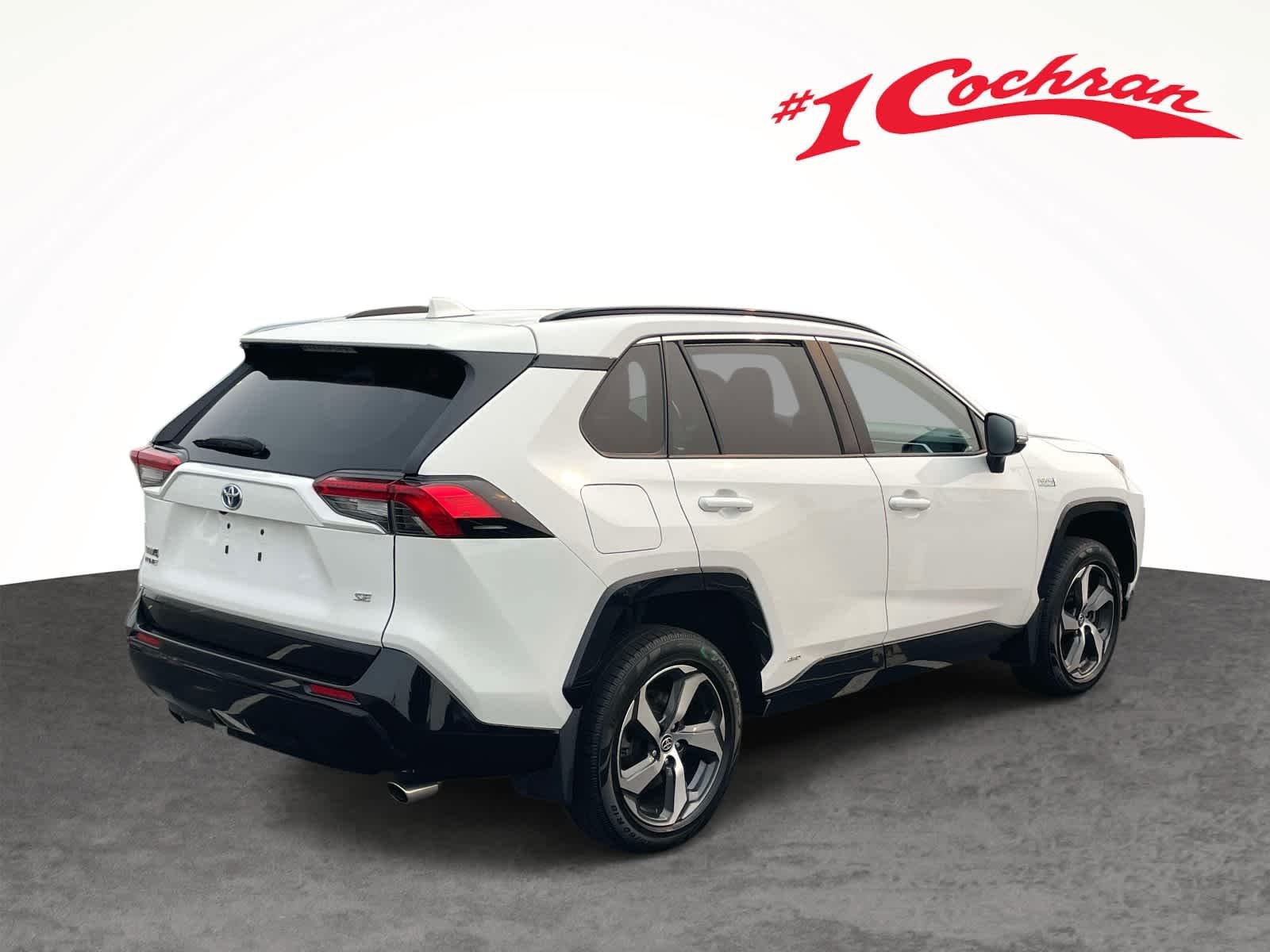Used 2021 Super White Toyota SE image 3