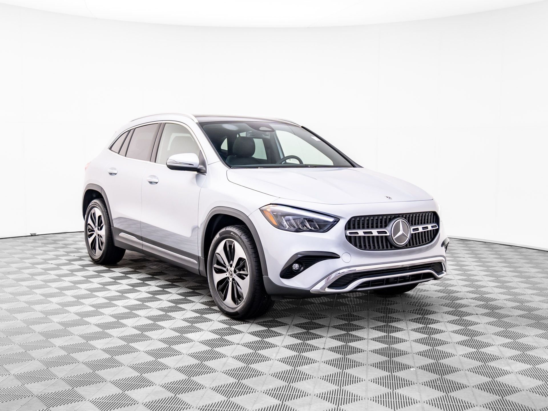 Certified Used 2026 Silver Mercedes-Benz GLA 250 image 7