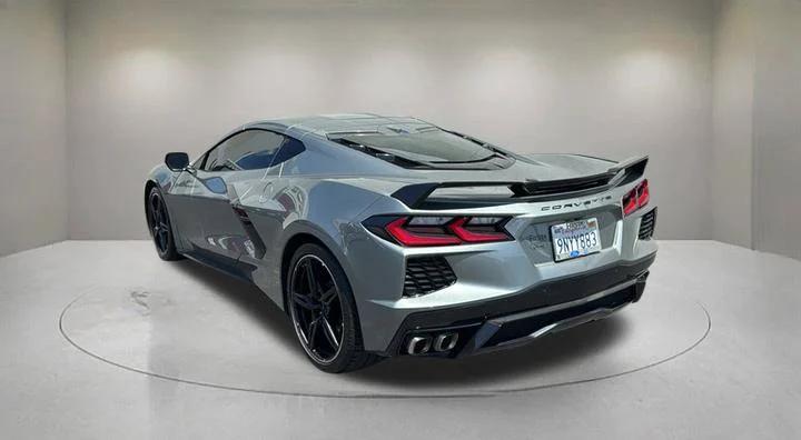 Used 2022 Gray Metallic Chevrolet Stingray image 4