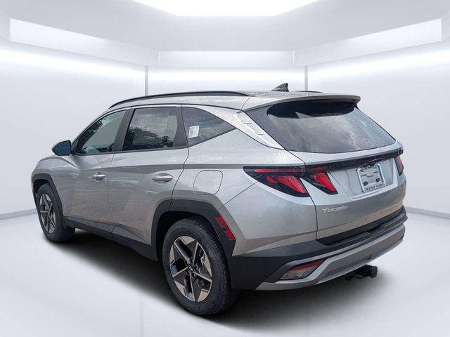 New 2026 Silver Hyundai SEL FWD image 5