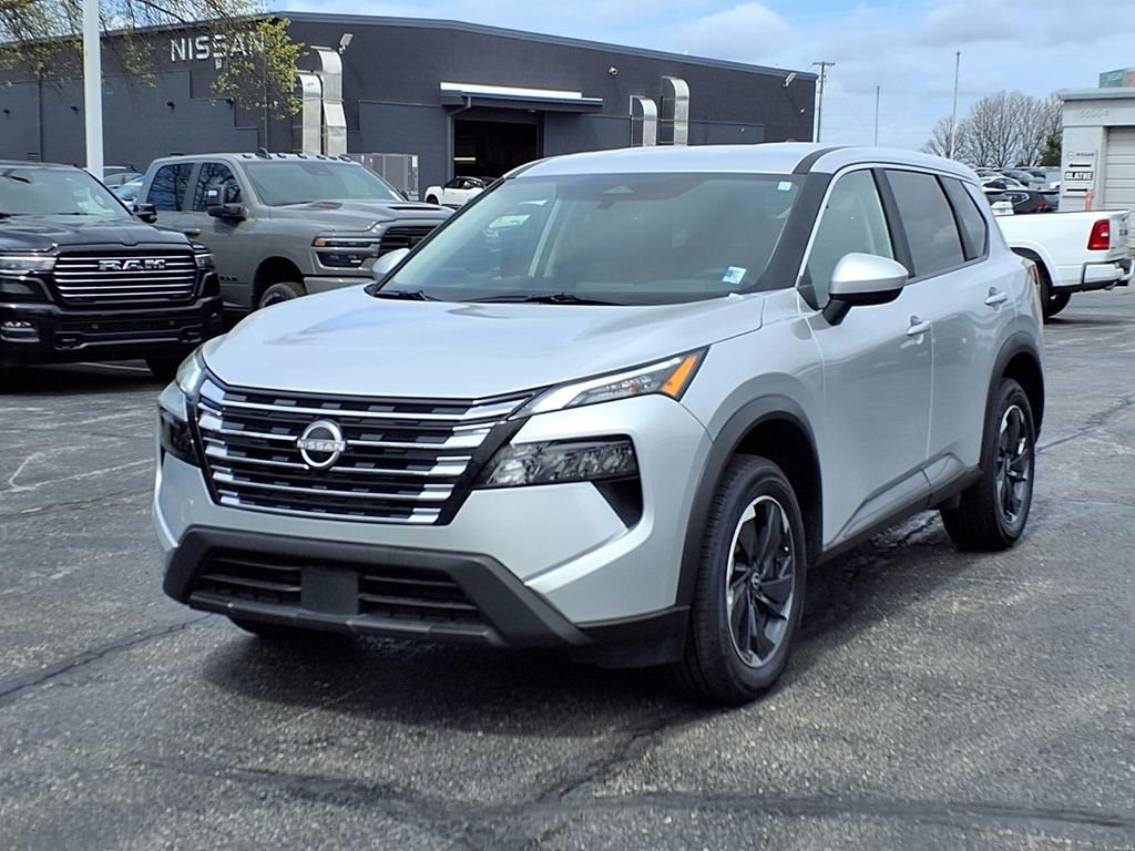 Certified 2025 Nissan Rogue SV with VIN 5N1BT3BB6SC820614 for sale in Kansas City