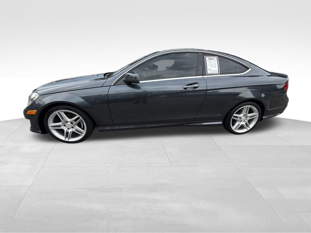 Used 2014 Gray Mercedes-Benz C 250 image 2