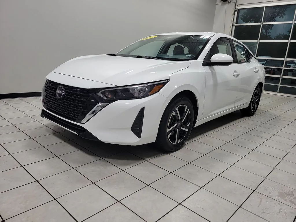 Used 2025 White Nissan SV image 8