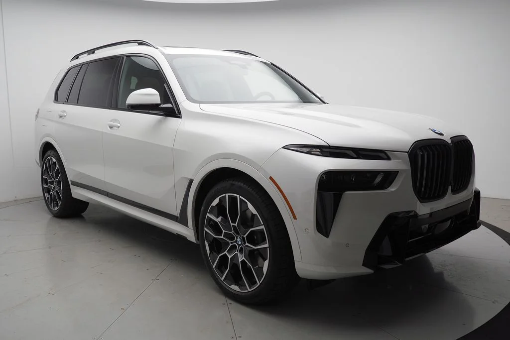 New 2027 Mineral White Metallic BMW xDrive40i image 2