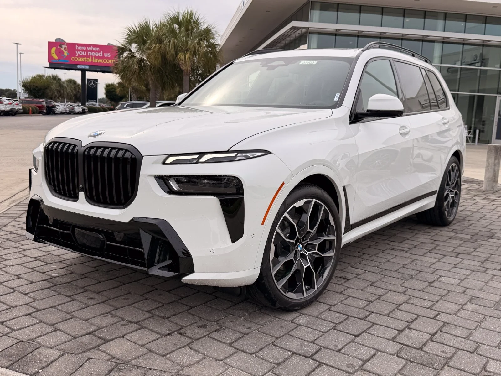 2027 BMW X7