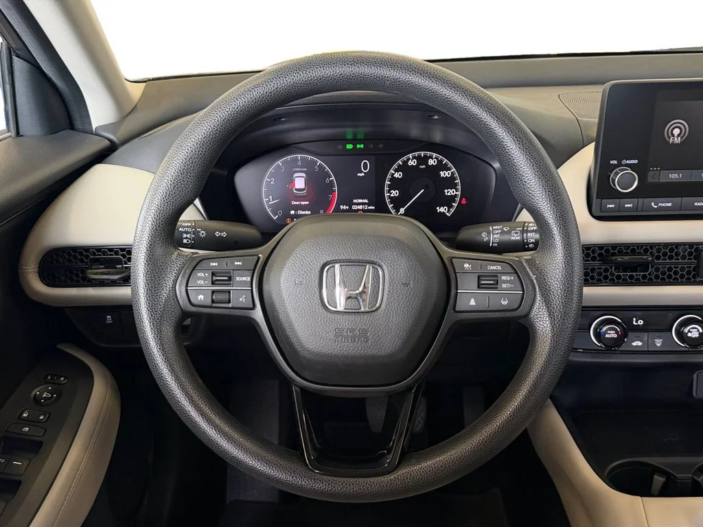 Used 2023  Honda LX image 17