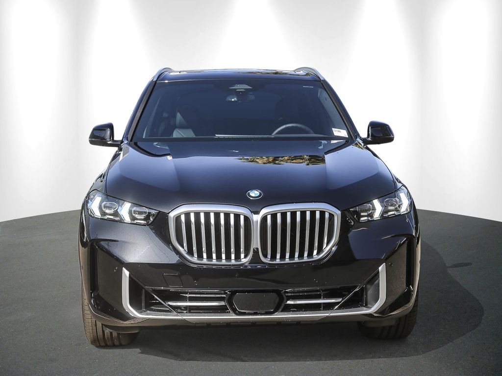 New 2026 Black Sapphire Metallic BMW xDrive40i image 2