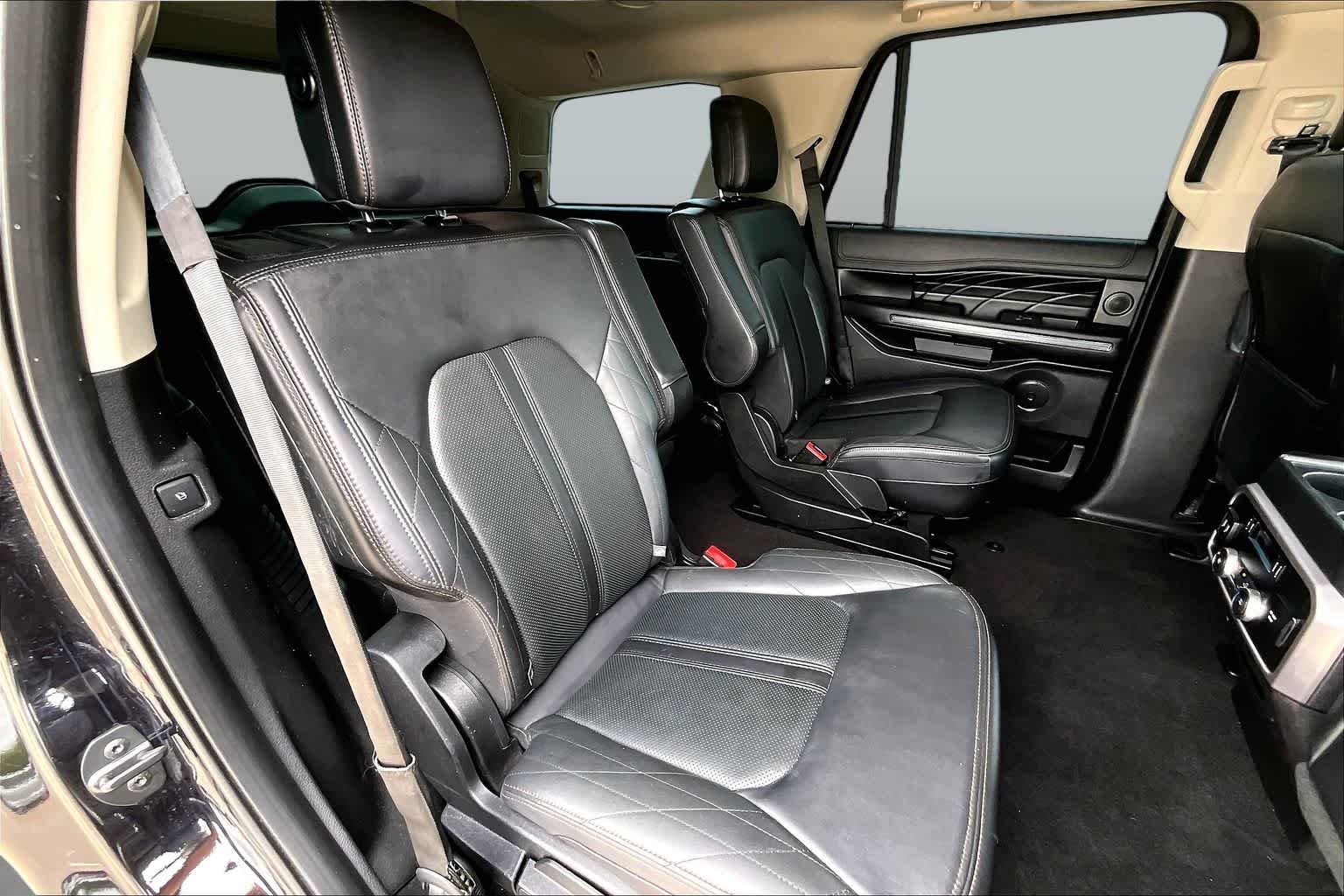 Used 2019 Agate Black Metallic Ford Platinum image 19