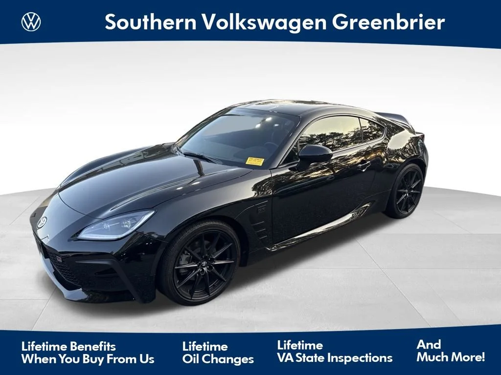 Used 2023  Toyota Premium image 1