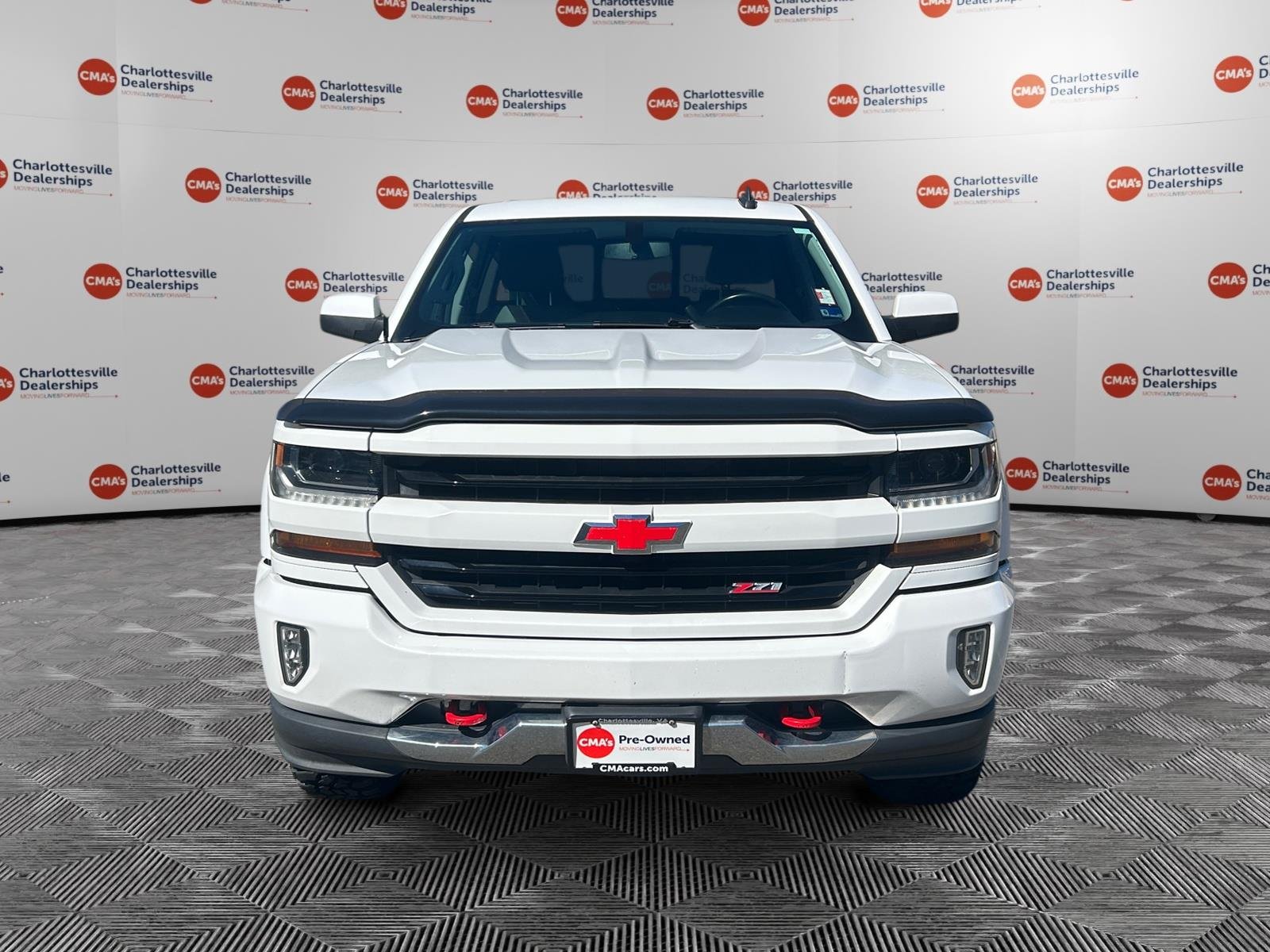 Used 2017 Summit White Chevrolet LT image 8