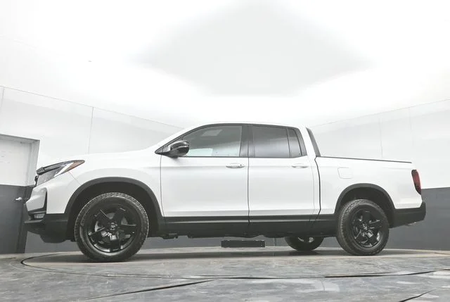 New 2026 Platinum White Pearl Honda Black Edition image 48