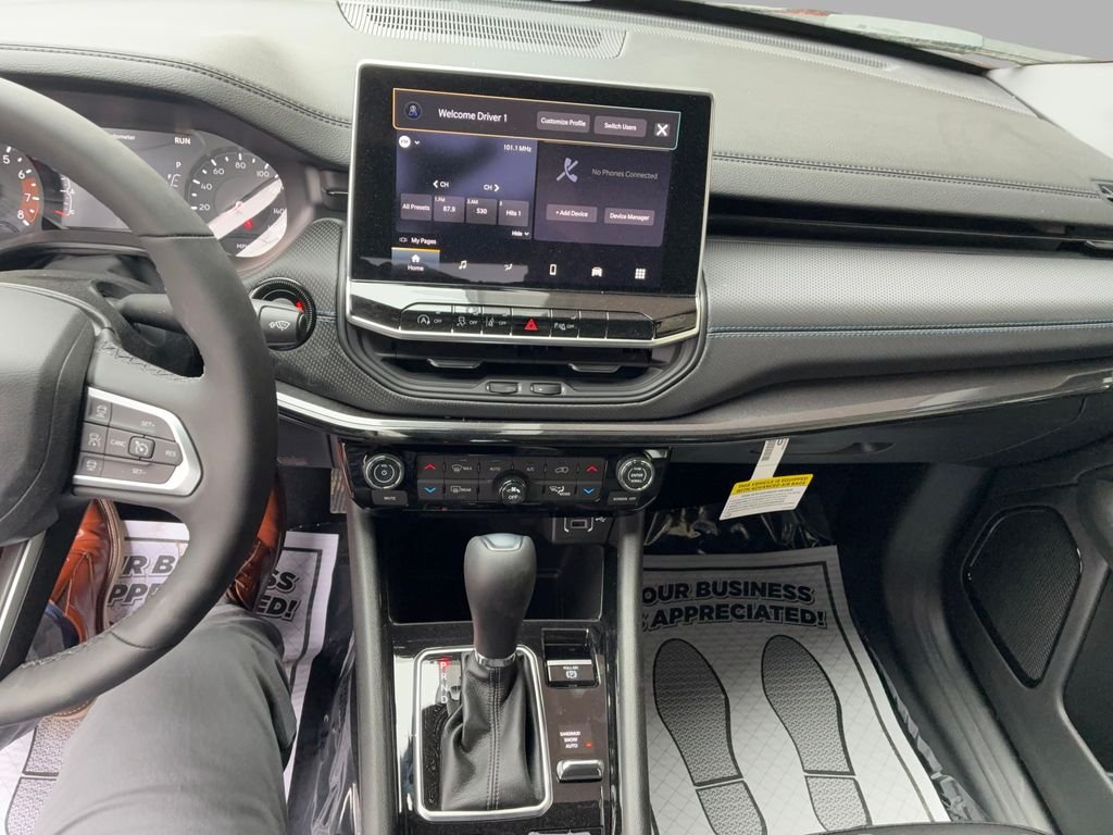 New 2026 Joose (DISC) Jeep Limited image 11