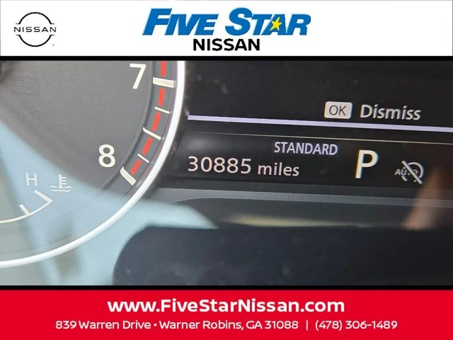 Used 2024 White Nissan SL image 27