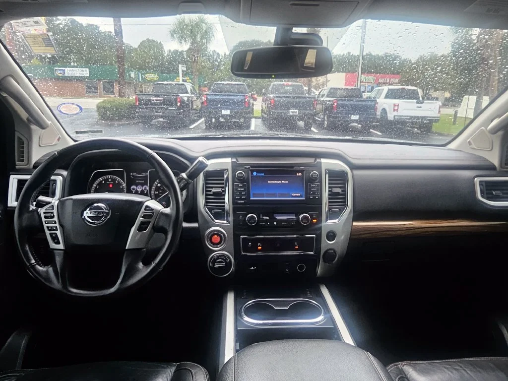 Certified Used 2018 Gray Nissan SL image 5