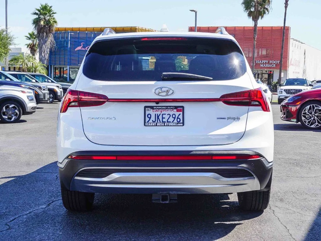 Used 2023 White Hyundai Limited image 5