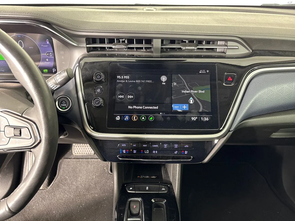 Used 2023 White Chevrolet Premier image 30