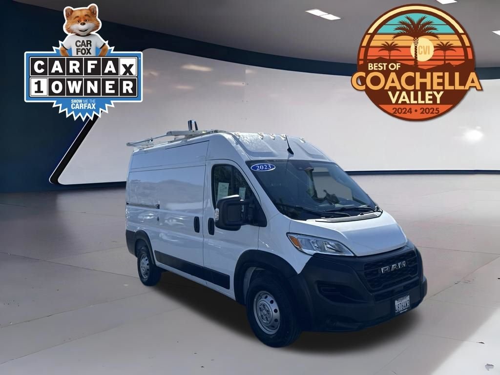 Used 2023 White Ram Base image 1