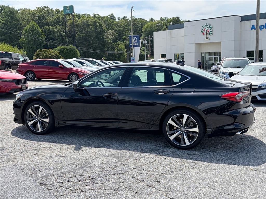Certified Used 2025 Majestic Black Pearl Acura TECH image 5