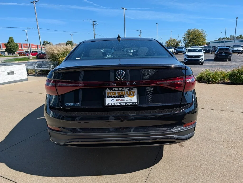 New 2027 Black Volkswagen 1.5T Sport image 4