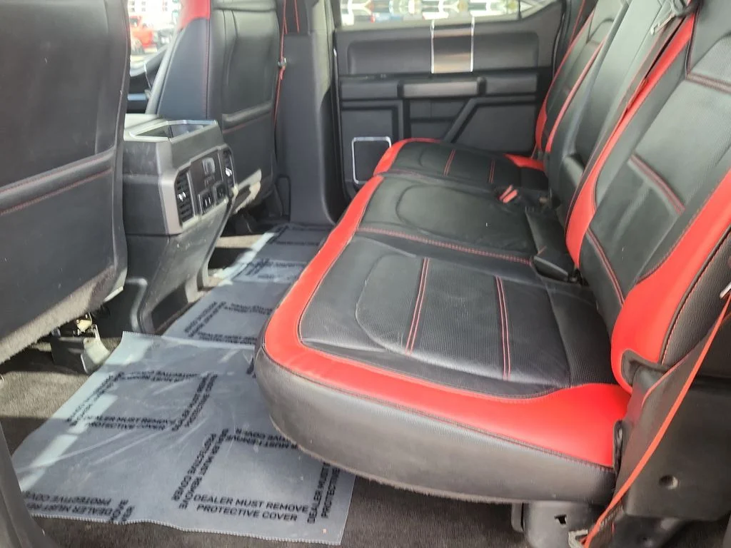 Used 2018 Gray Ford Lariat image 10