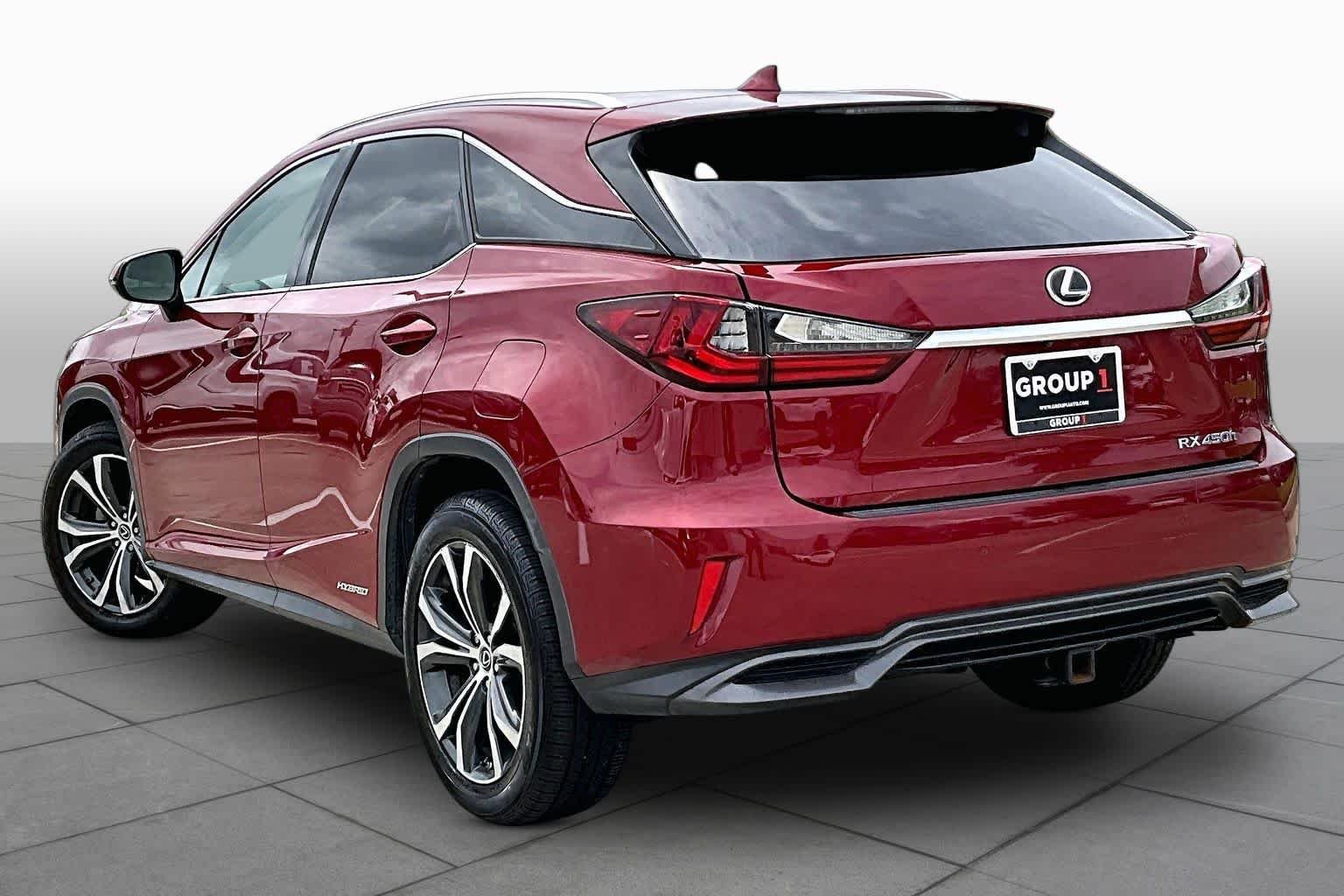 Used 2019 Matador Red Mica Lexus  image 12