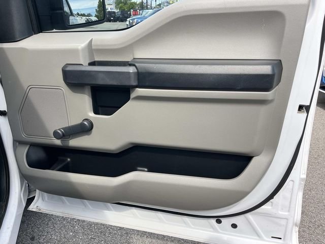 Used 2019 White Ford XL image 17