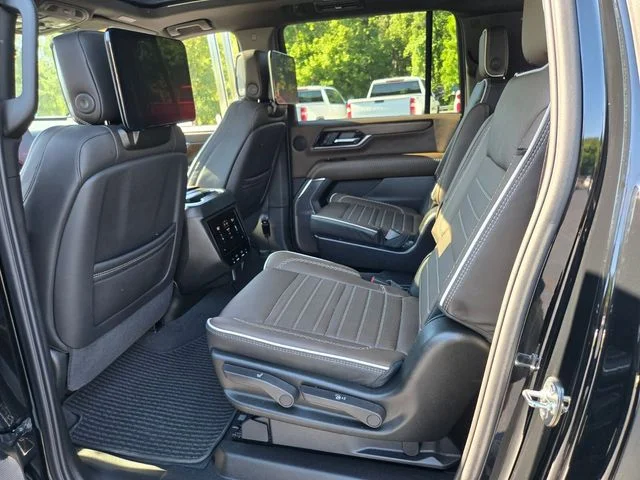 Used 2025 Black GMC Denali Ultimate image 18