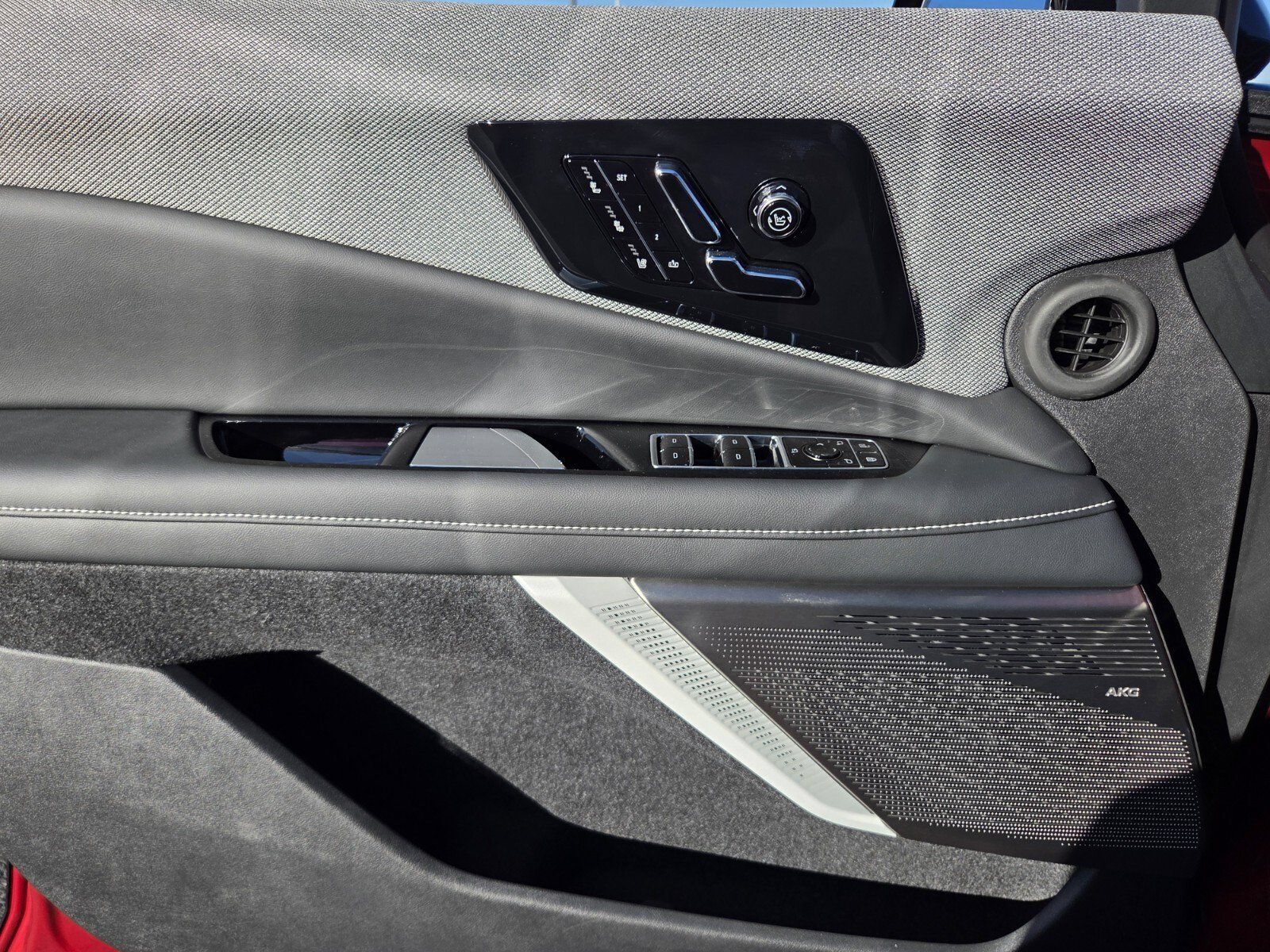 2027 Cadillac OPTIQ Premium Sport - Photo 18