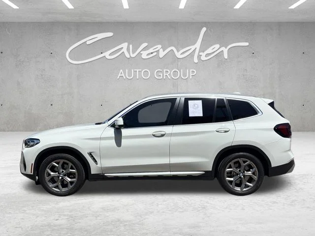 Used 2022 White BMW sDrive30i image 14