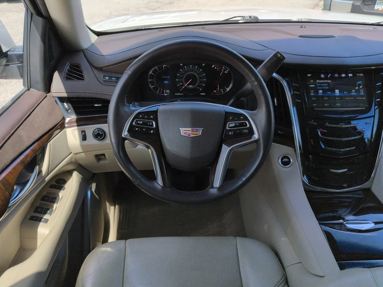 Used 2017 Crystal White Tricoat Cadillac Premium Luxury image 16