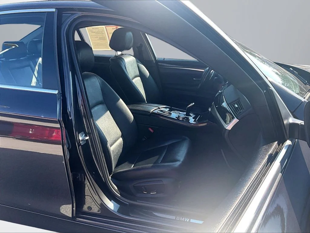 Used 2016 Gray BMW 528i xDrive image 7