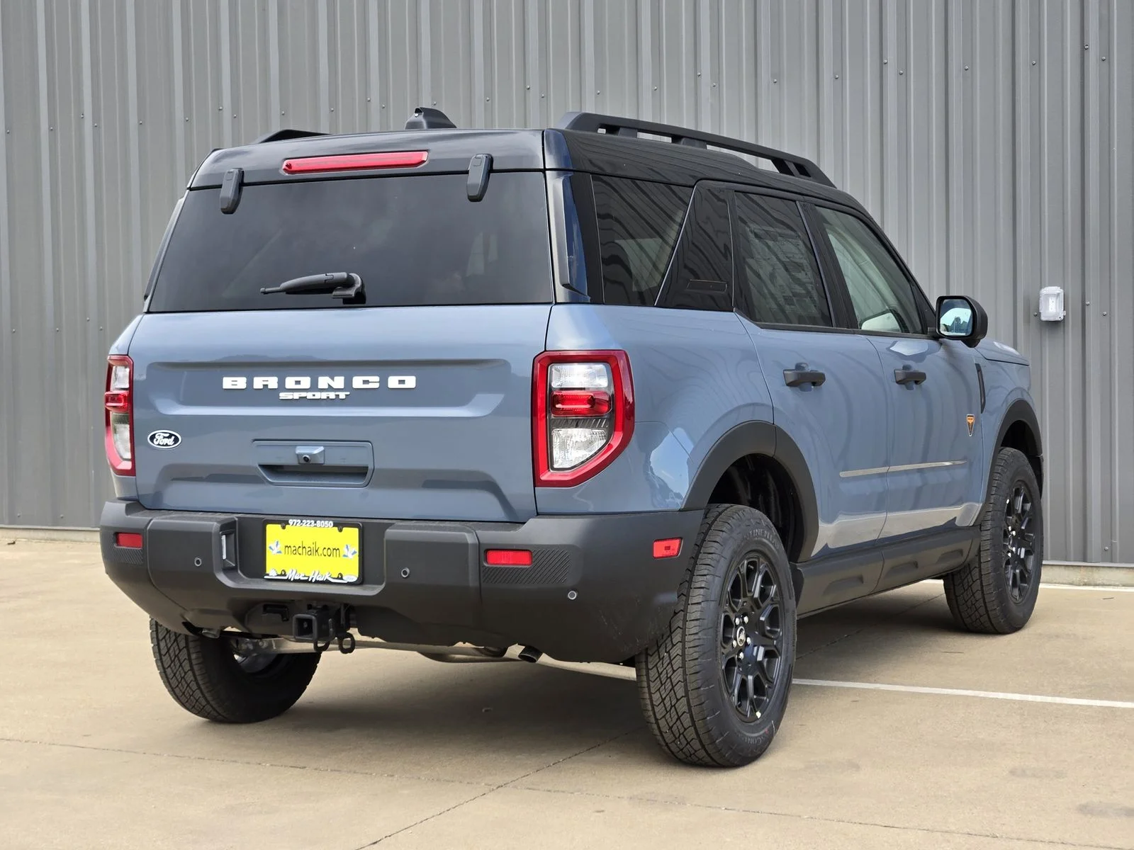 New 2026 Azure Gray Metallic Tri-Coat Ford Badlands® image 4