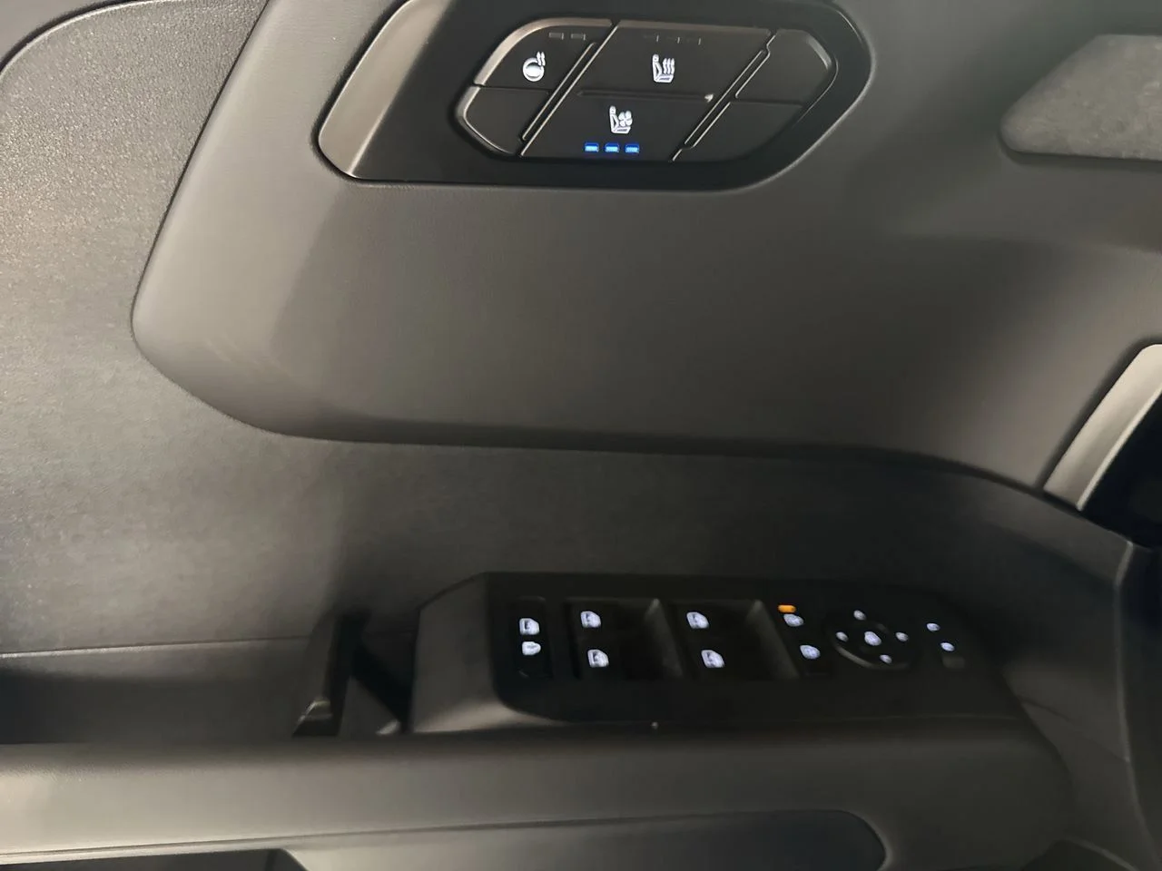 New 2027 Midnight Kia X-Line EX image 17