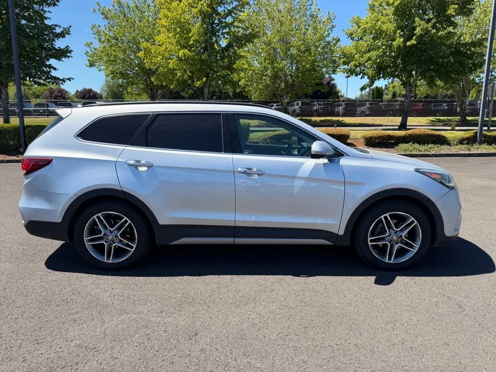 Used 2017 Circuit Silver Hyundai Limited Ultimate image 9