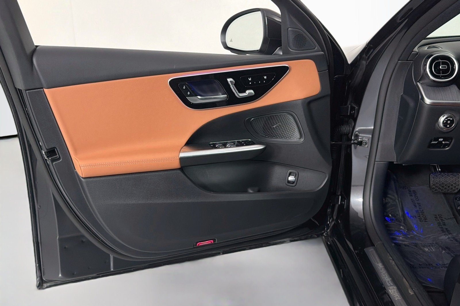 New 2026 Graphite Grey Metallic Mercedes-Benz C 300 Sedan image 20