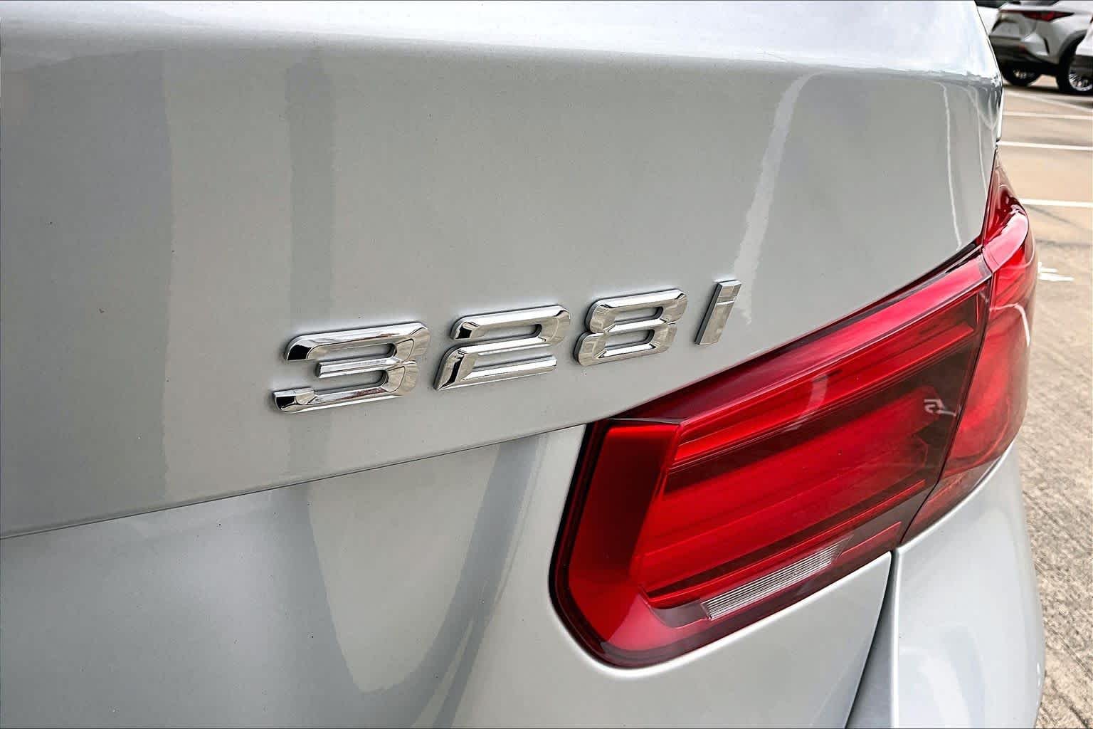 Used 2016 SILVER/EBONY BMW 328i image 10