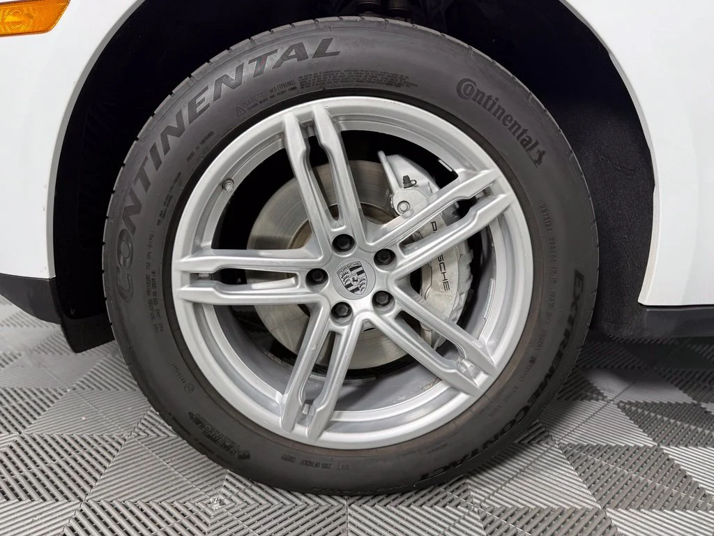 Used 2018 White Porsche S image 13