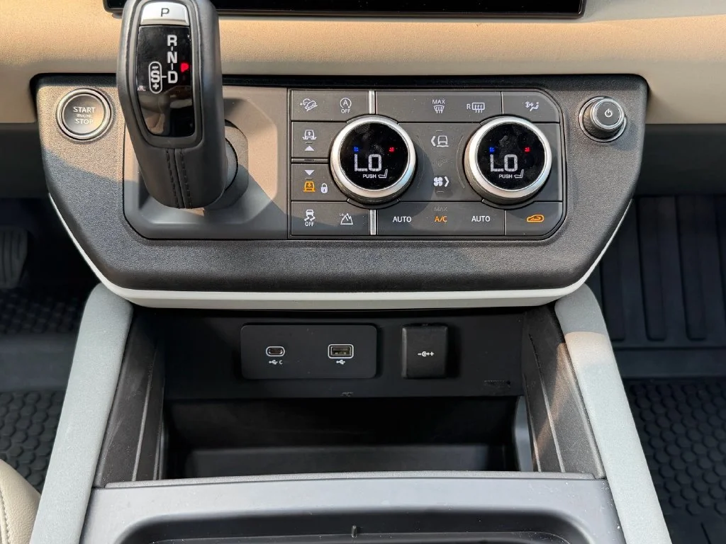 Used 2023 Black Land Rover SE image 18