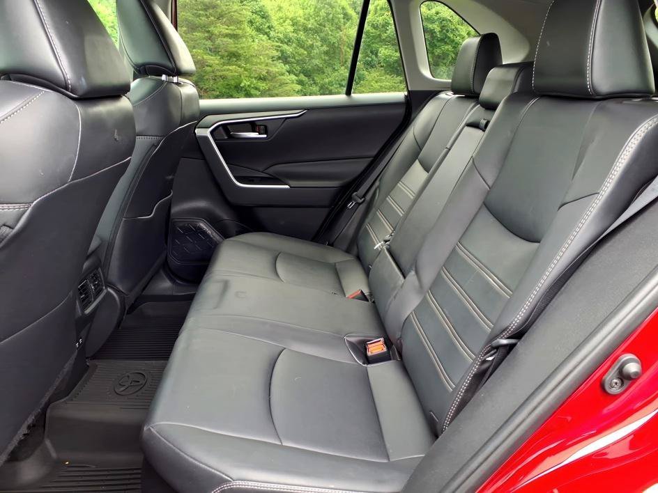 Used 2021 Ruby Flare Pearl Toyota Hybrid XLE Premium image 13