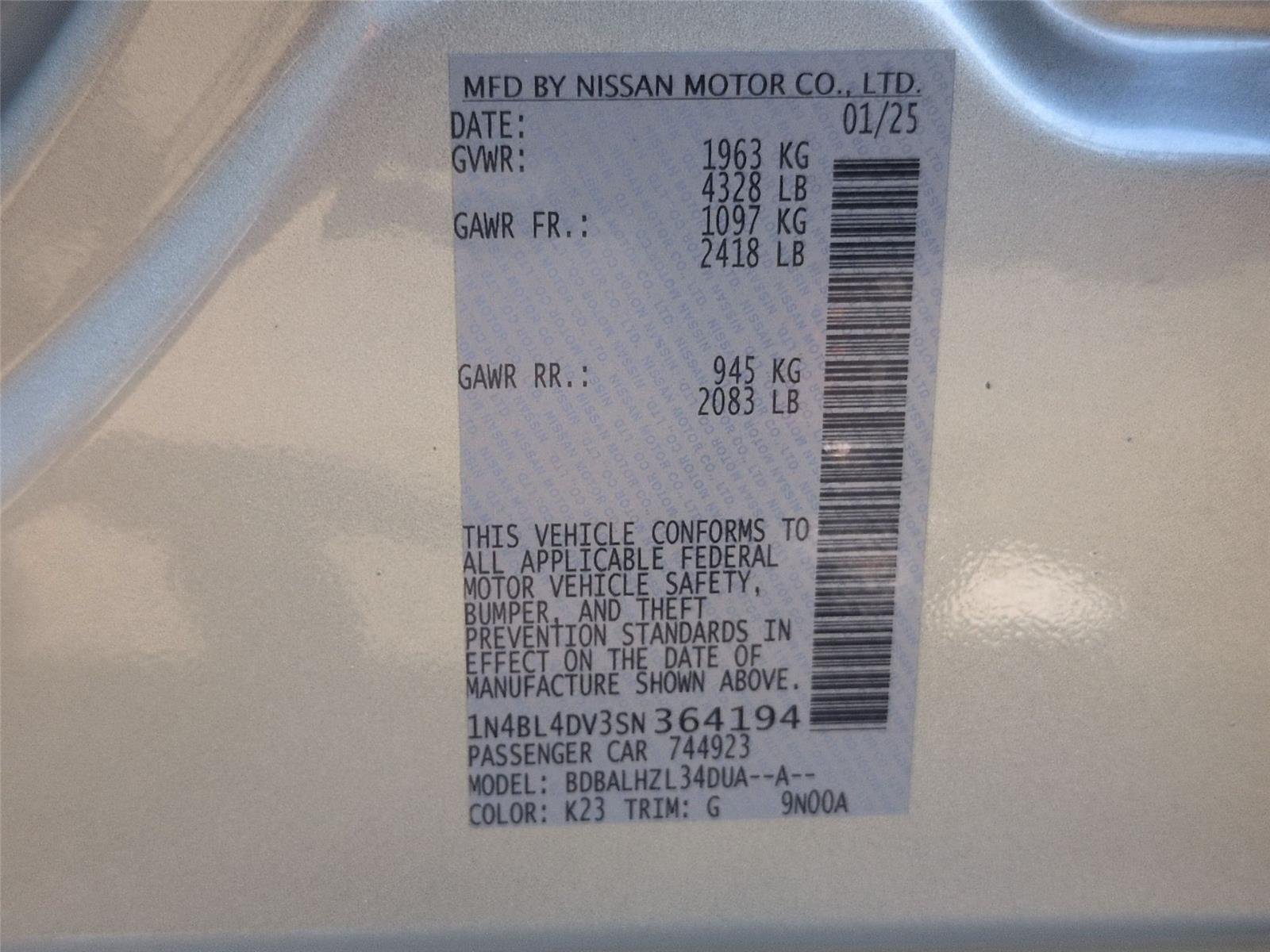 Used 2025  NISSAN SV image 39