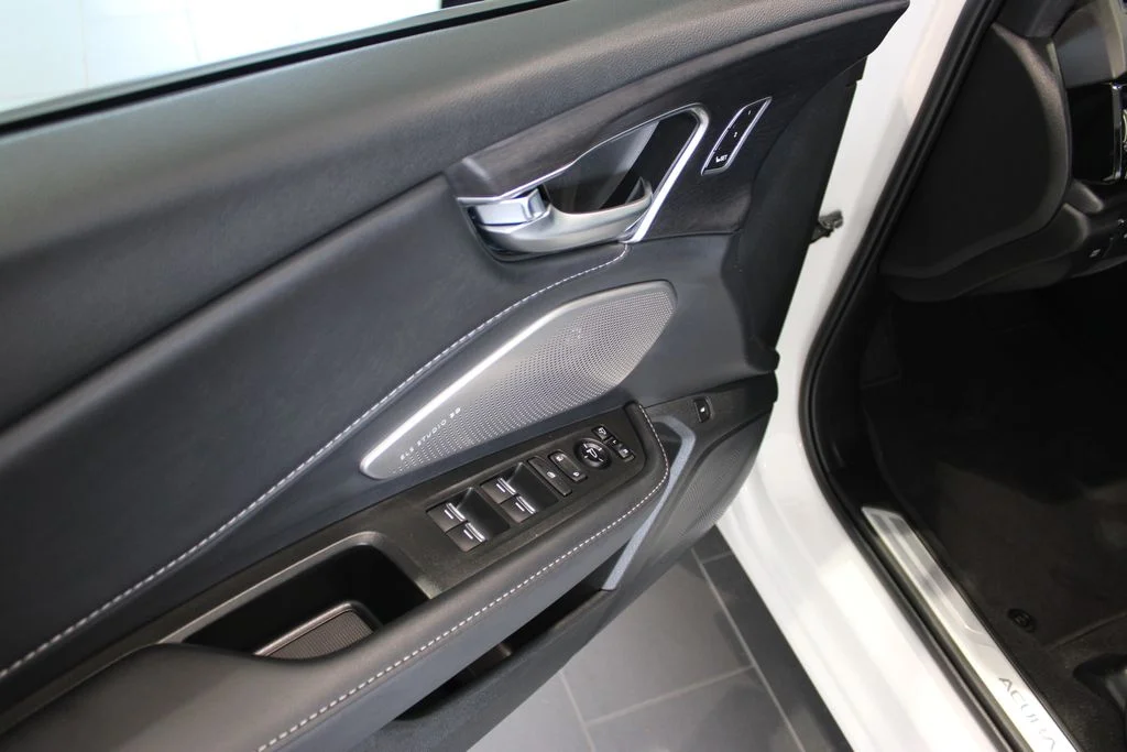 New 2026 Platinum White Pearl Acura Advance Package image 28