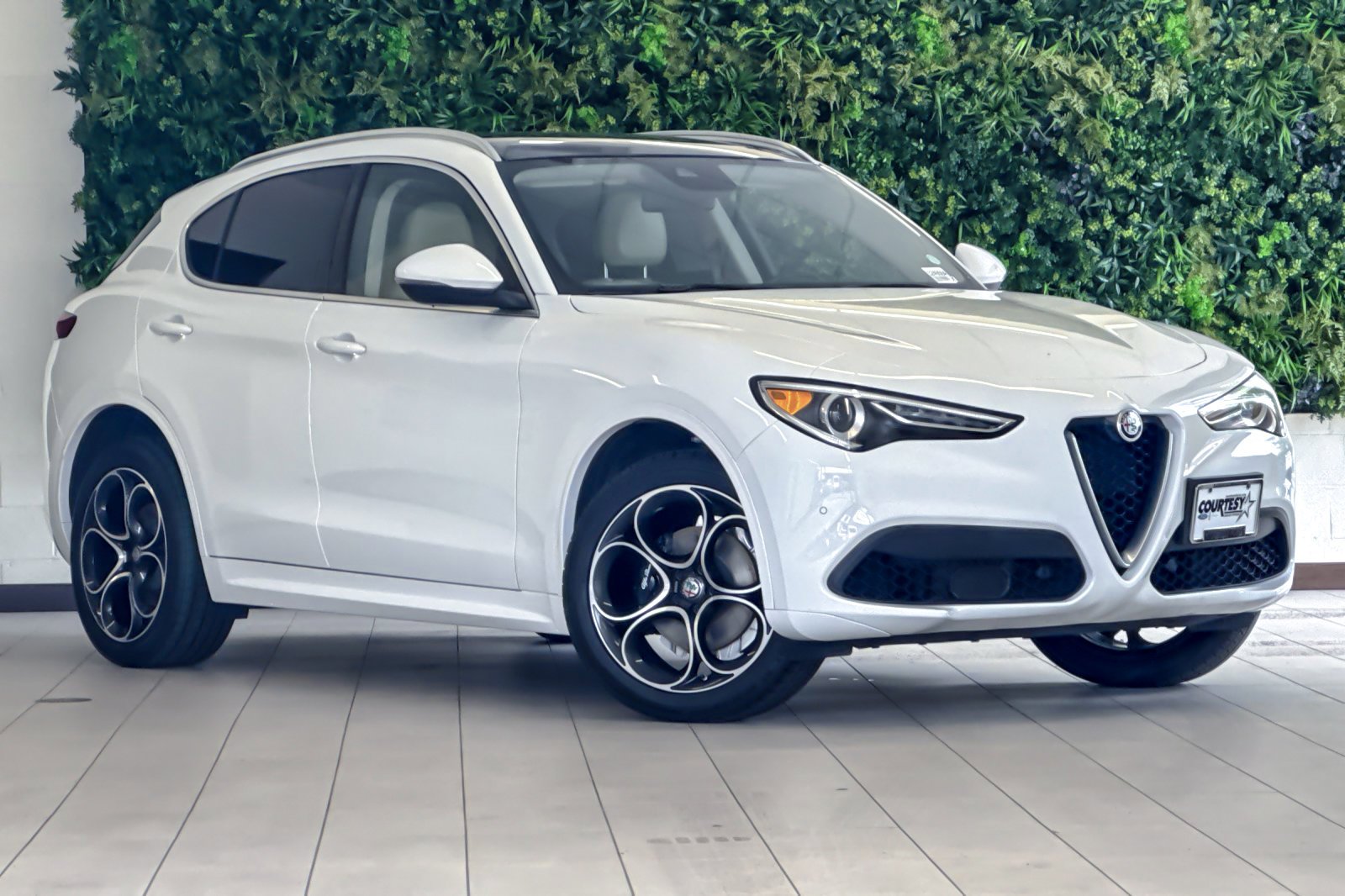 2020 Alfa Romeo Stelvio Ti Lusso AWD's photo