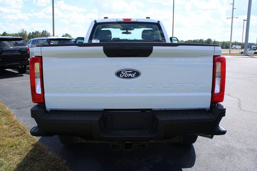 New 2027 Oxford White Ford F-350® XL image 12