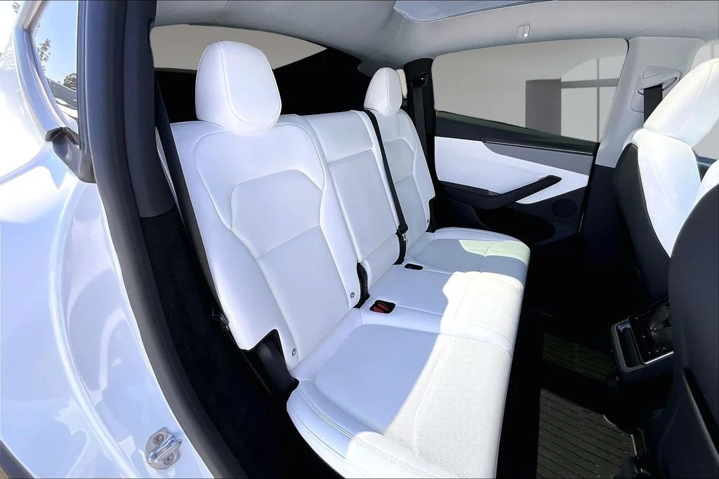 Used 2026 White Tesla Premium image 23